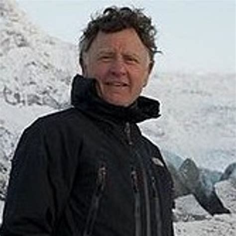 Martin Kenzie .